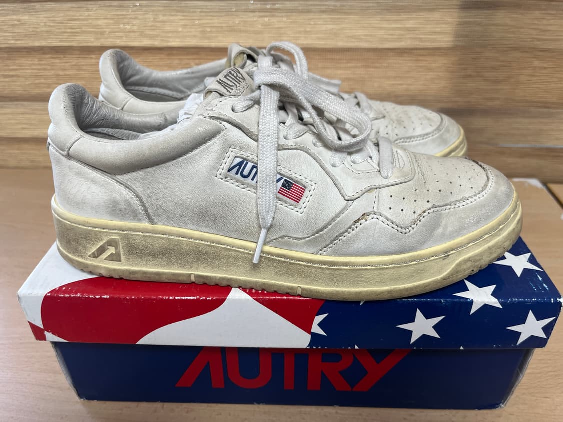 오트리 메달리스트 고트스킨(42사이즈) 상품이미지1