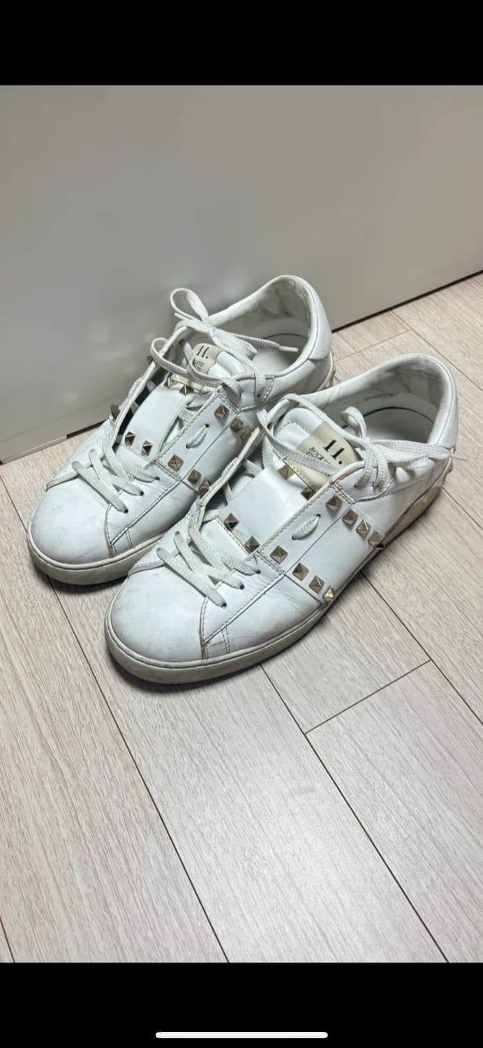 발렌티노 락스터드 스니커즈 41 265 상품이미지1