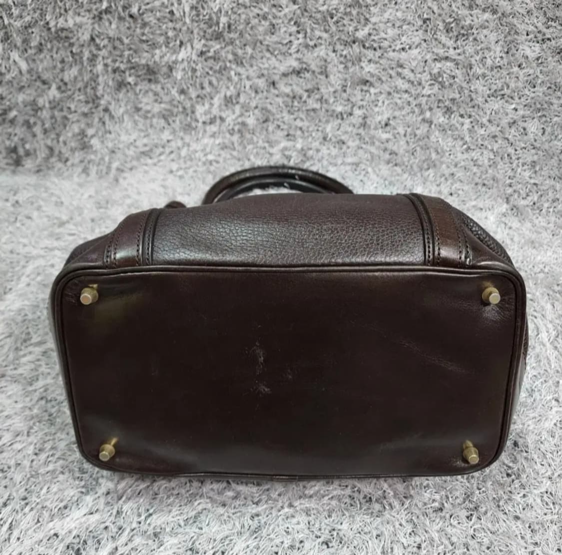 버버리 레더 토트백 상품이미지4