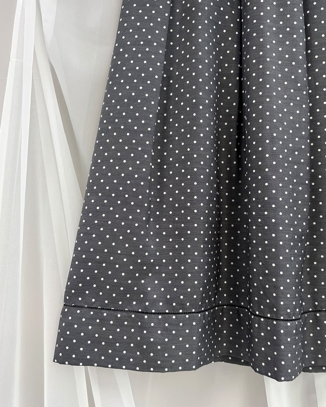 KEITH grey polka dot pleated midi skirt 상품이미지5