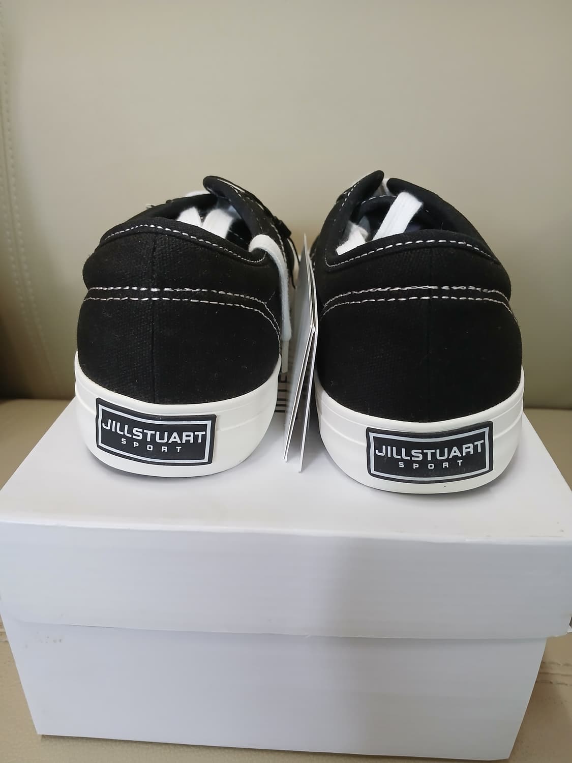 질스튜어트스포츠 스니커즈 260 새상품 상품이미지3