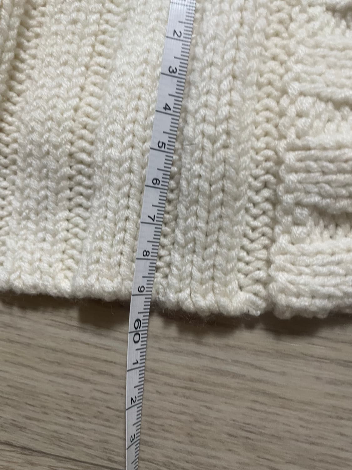 아이보리 케이블 니트 숄 케이프   상품이미지6