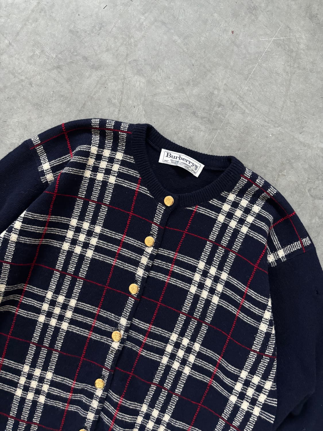 Burberry 버버리 네이비 노바체크 금장 가디건 상품이미지2