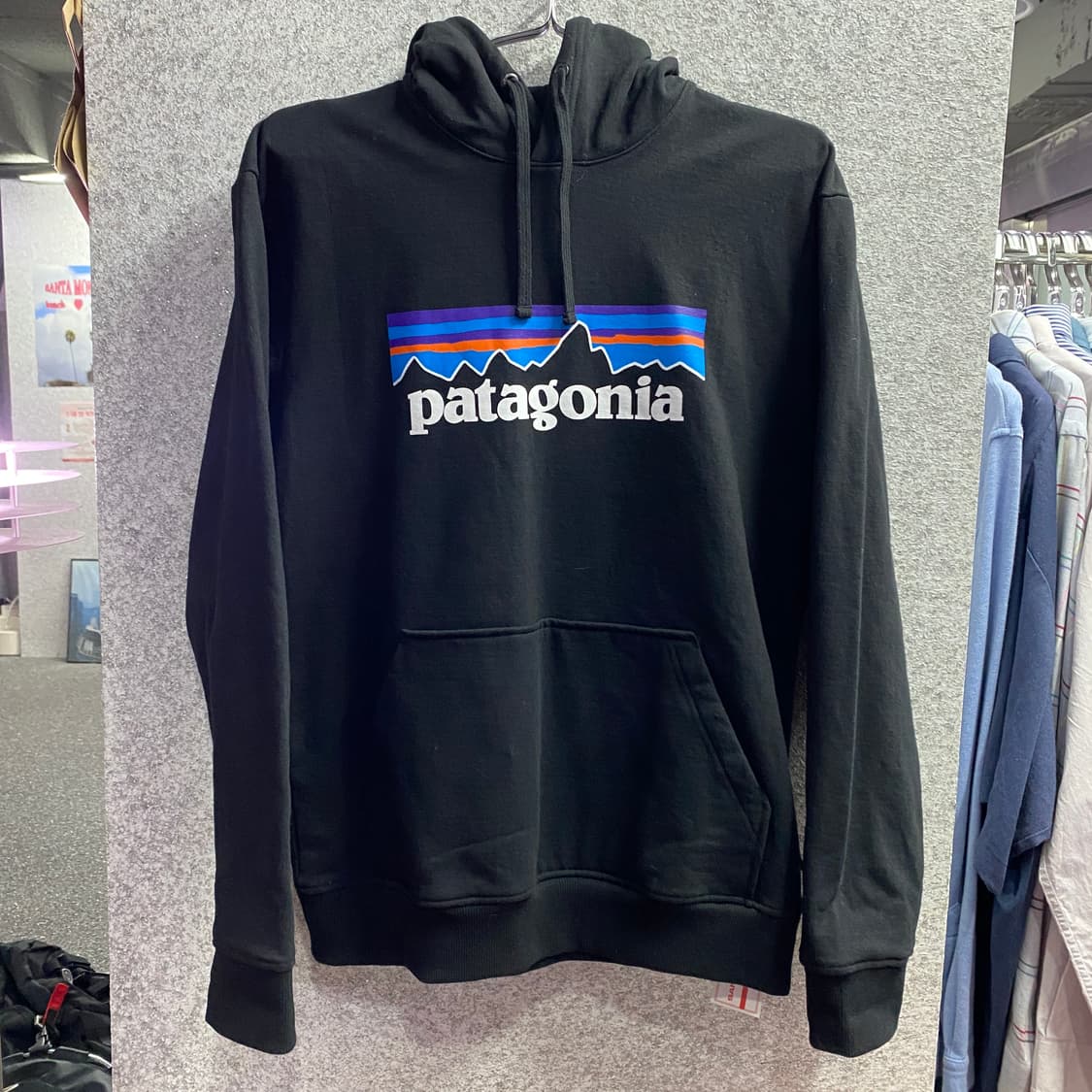 파타고니아 빅로고 블랙 후드티 B4069 상품이미지2