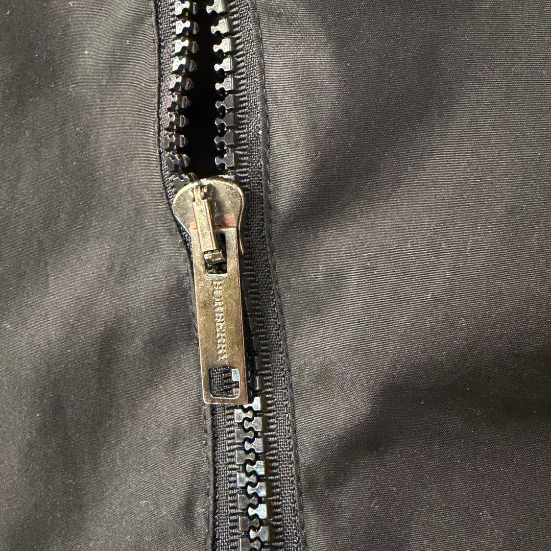 [105] 버버리 신형 폴리 바람막이  상품이미지5