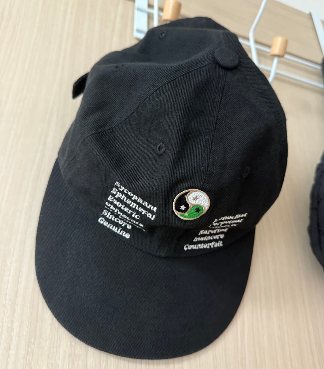 Yin Yang Washed Cap Black 상품이미지1