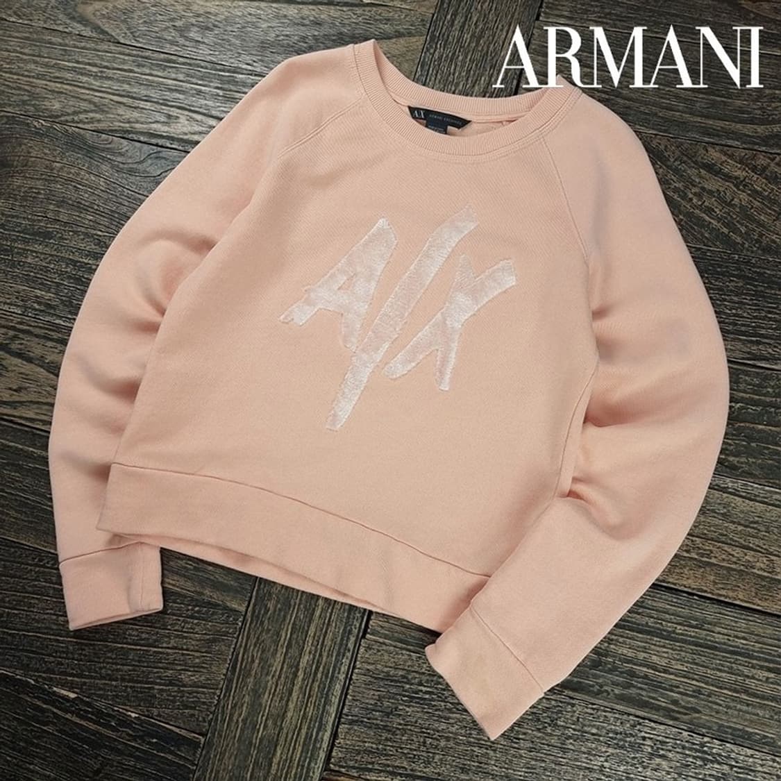 [아르마니] 벨벳 빅로고 크롭 맨투맨 P01624 상품이미지1