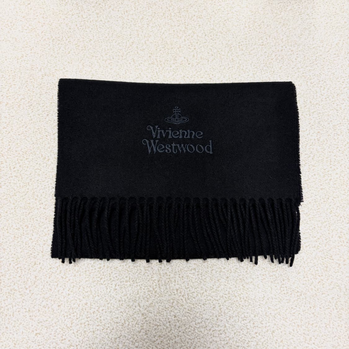 비비안웨스트우드 울 로고 머플러 블랙 상품이미지1