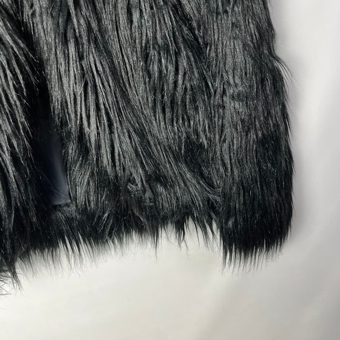 [Zadig&Voltaire] 쟈딕앤볼테르 블랙 퍼자켓 상품이미지3