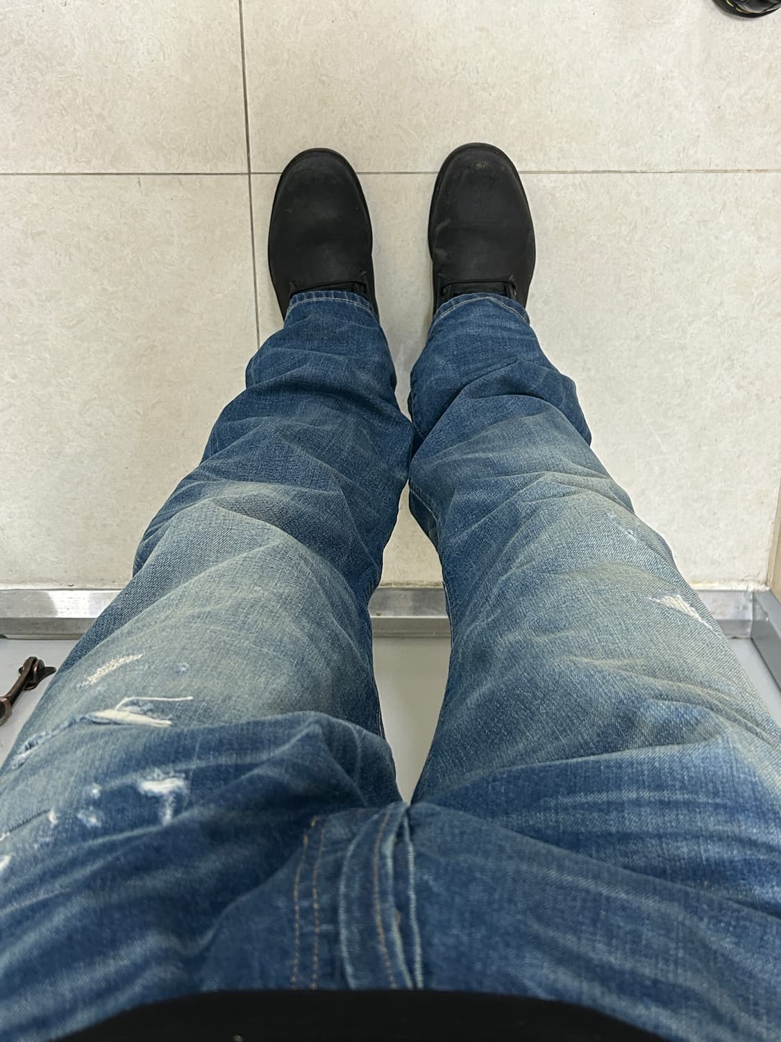 폴로 디스트로이드 워싱진 (매장 구매) 상품이미지1