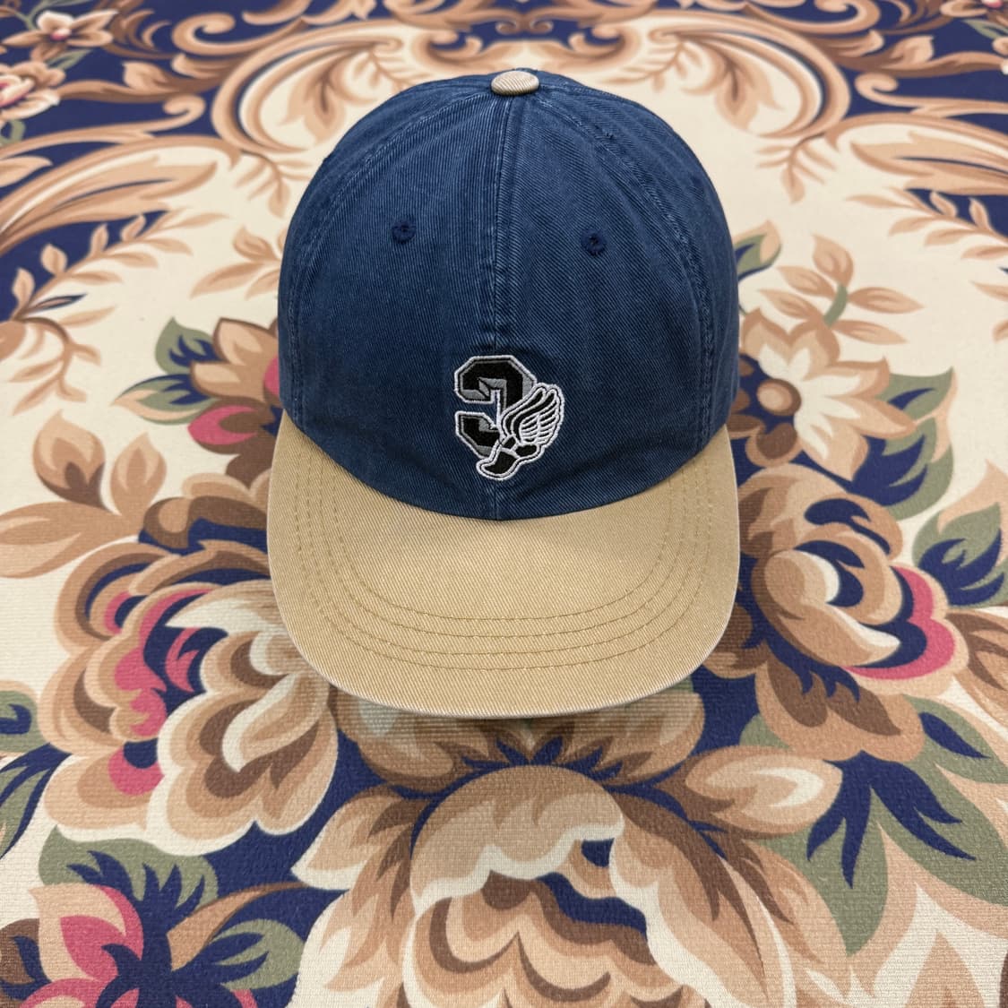 크리틱 Critic 투톤 볼캡 상품이미지1