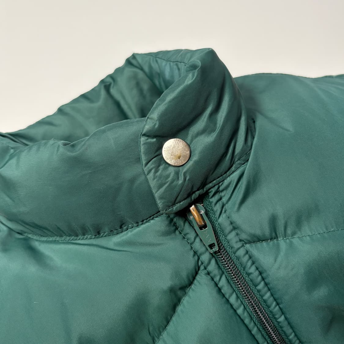 Camel Down 패딩 베스트 그린 상품이미지3