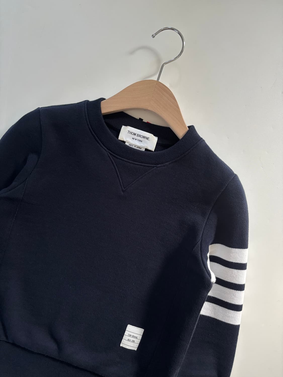 Thom Browne 톰브라운 사선 완장 맨투맨 상품이미지4