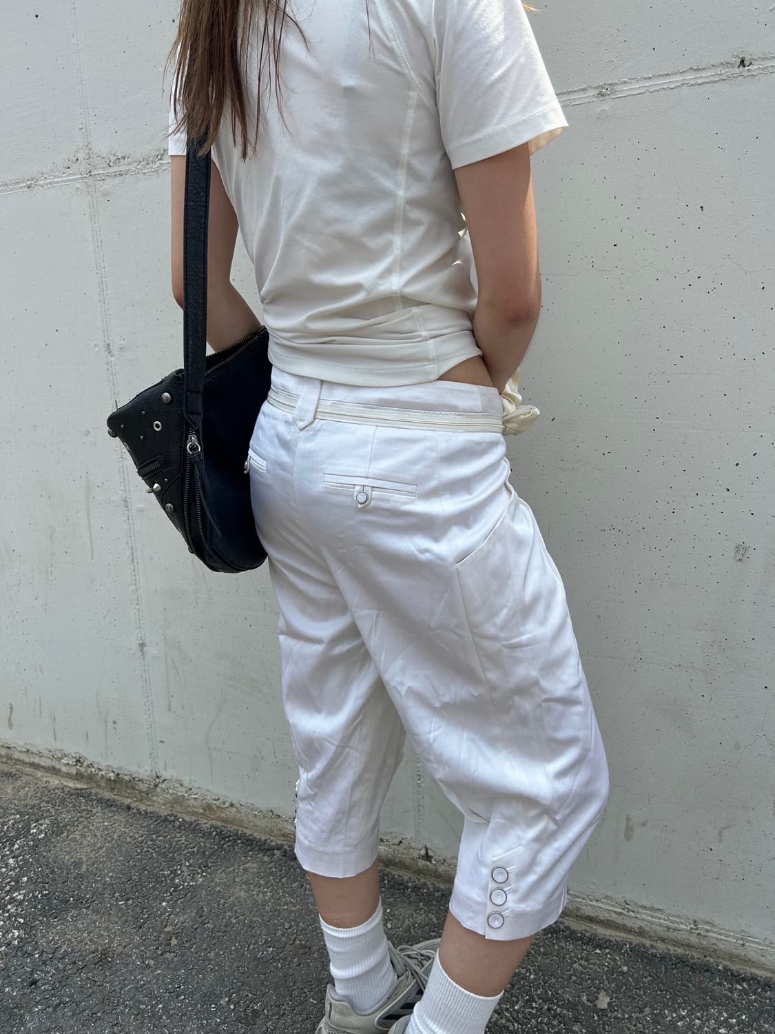Pintuck button capri pants 카프리 팬츠 상품이미지1