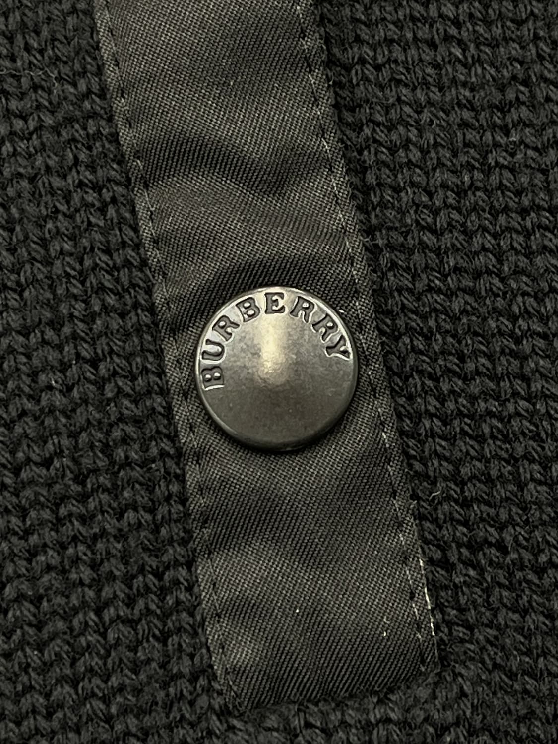 버버리 스냅 버튼 카라 울 니트 상품이미지5