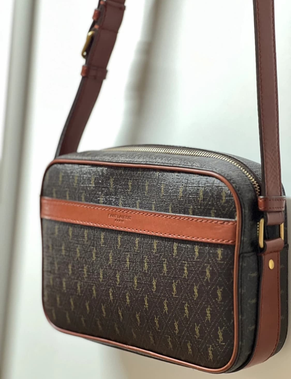 생로랑 르 모노그램 카메라백 상품이미지2