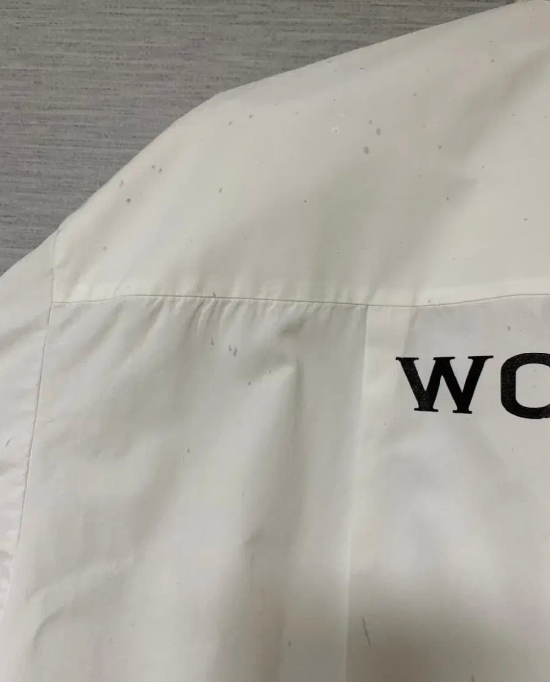 우영미 백로고 화이트 셔츠 50 상품이미지6