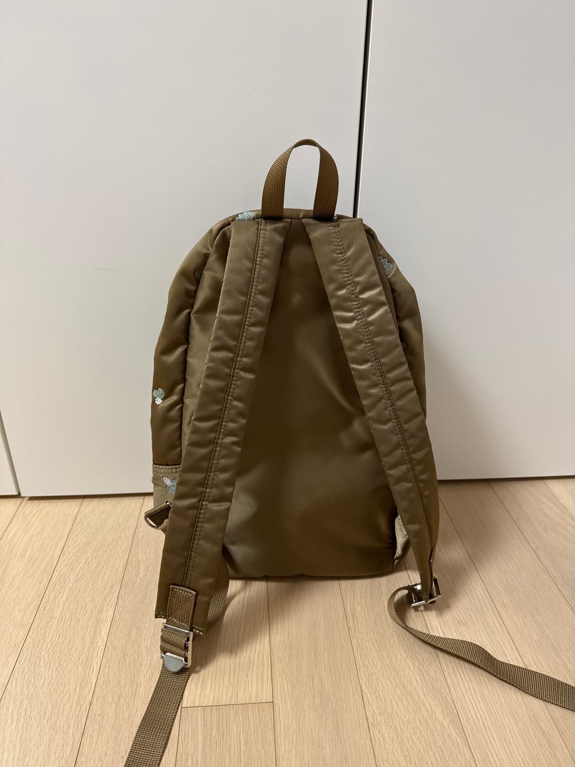 미나 페르호넨 x 요시다포터 데이백 라이트베리 백팩 상품이미지2