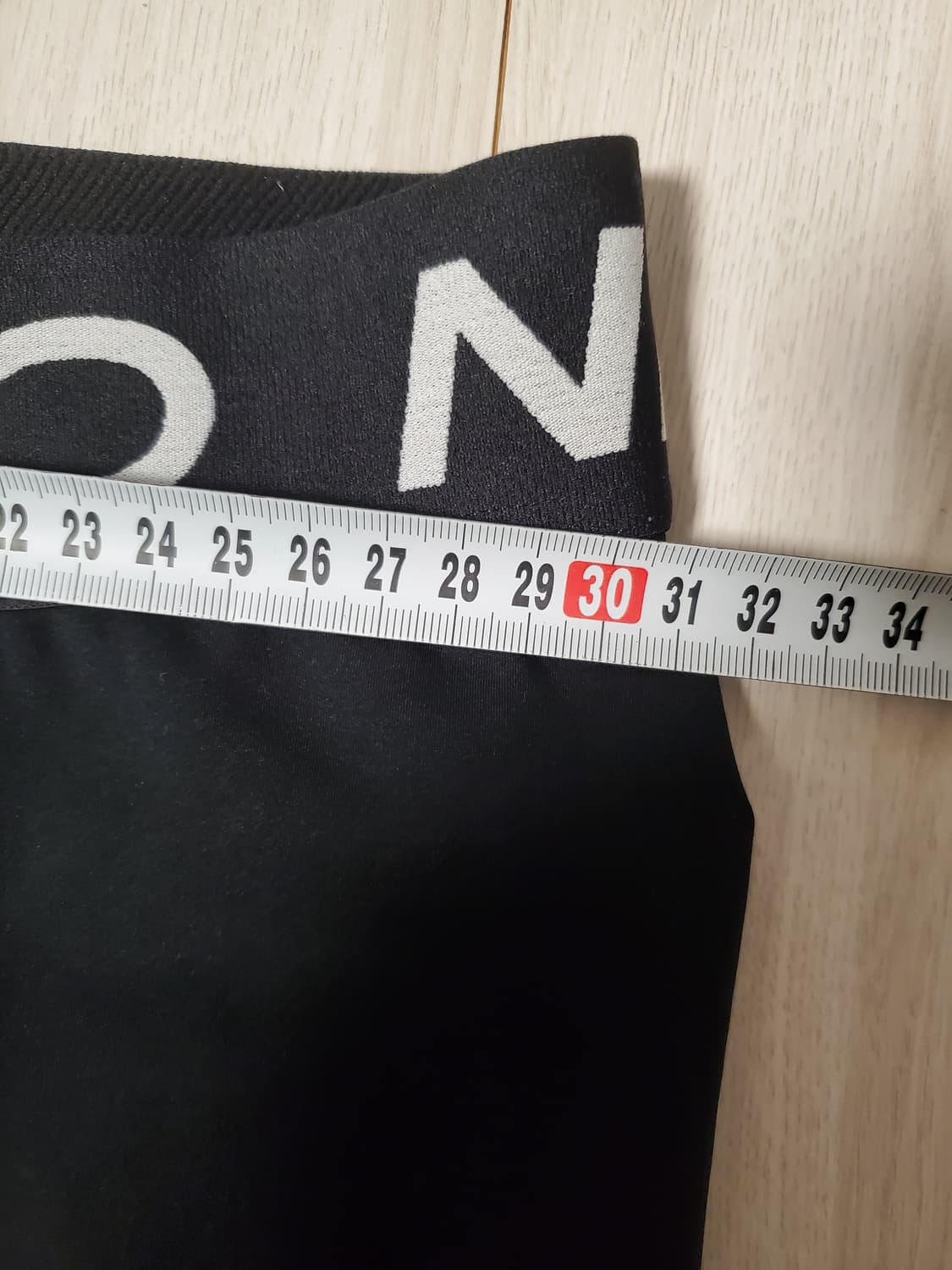 새상품급)나이키 프로 365 타이츠 CZ9780-010 사이즈m

몇번  상품이미지4