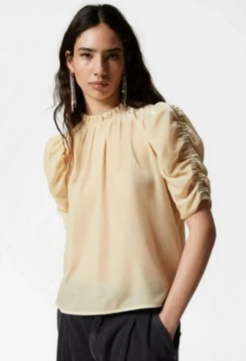 앤아더스토리즈 벨벳 탑 상품이미지2