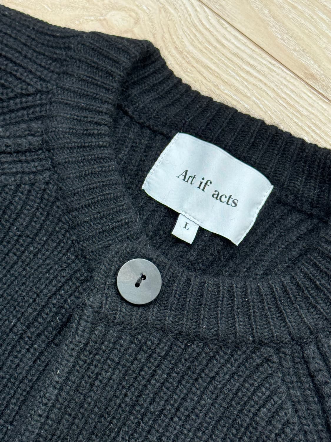 아트이프액츠 캐시미어 라운드넥 가디건 상품이미지2