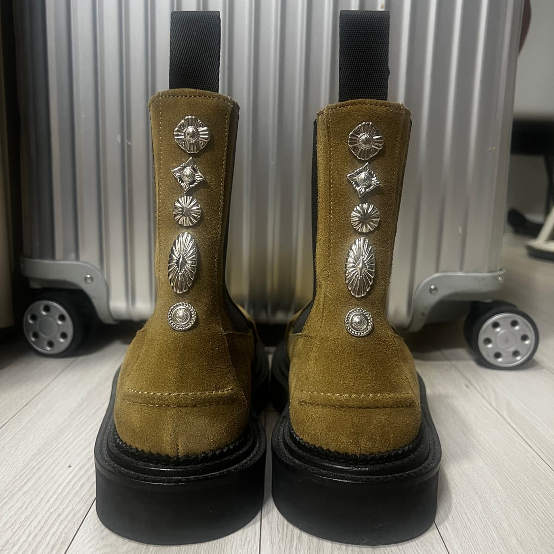 Toga Virilis 토가 카키 스웨이드 첼시 부츠 41 상품이미지3