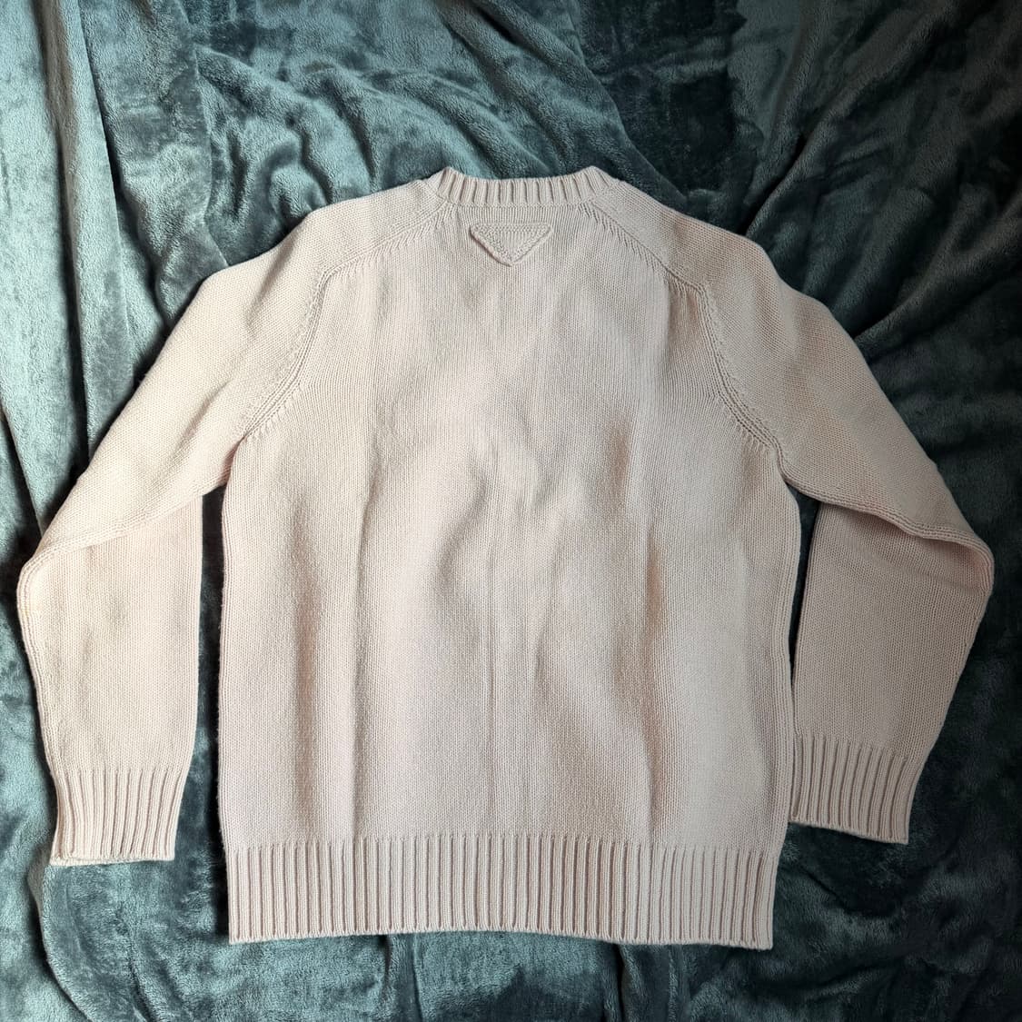 [48] 프라다 울 캐시미어 가디건 핑크 상품이미지2