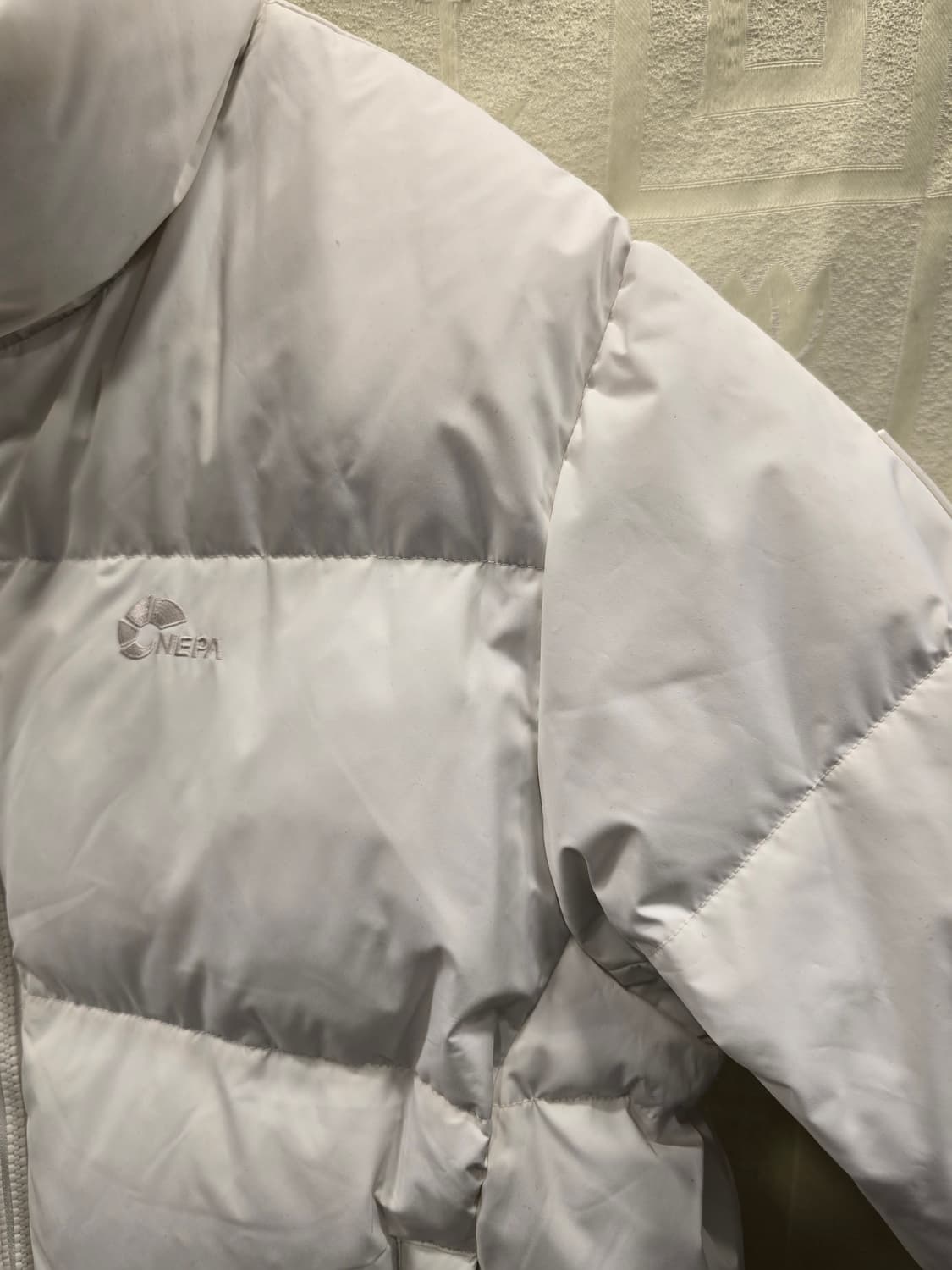 네파 여성 양면 다운패딩 뽀글이 점퍼 95 (66) 상품이미지3