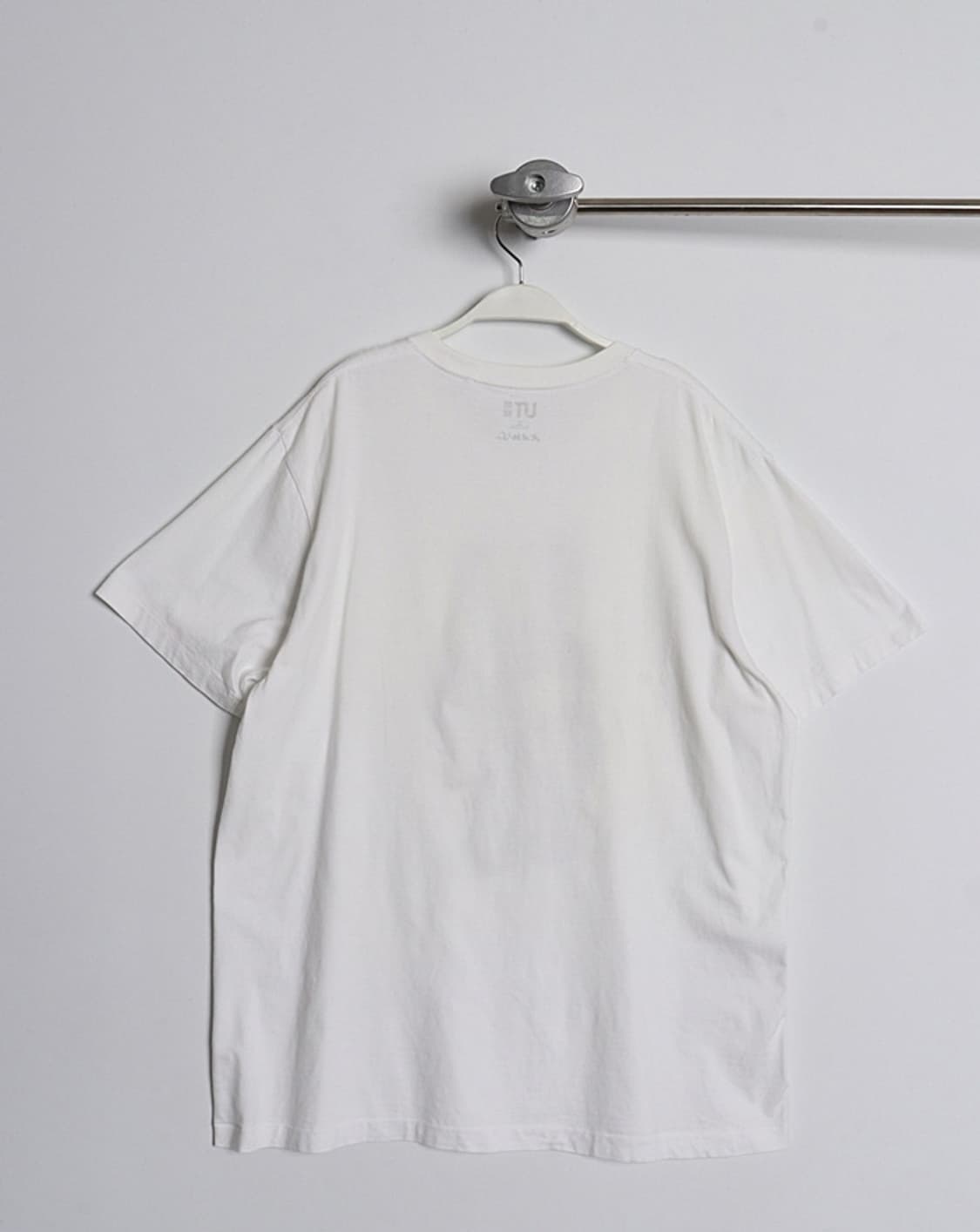 UT x KAWS… 상품이미지4