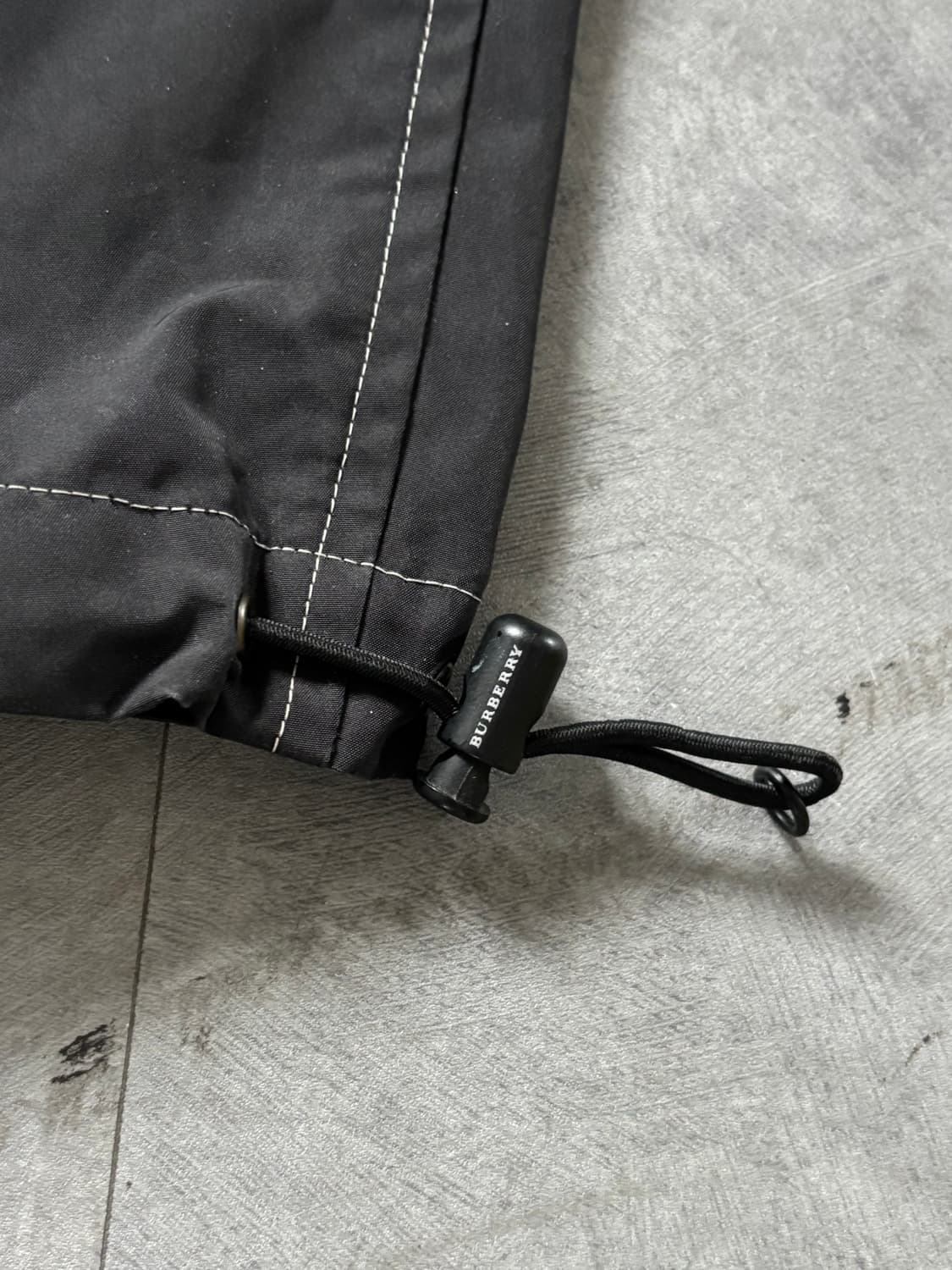 Burberry 버버리 블랙라벨 블랙 체크 트리밍 후드 집업 상품이미지6