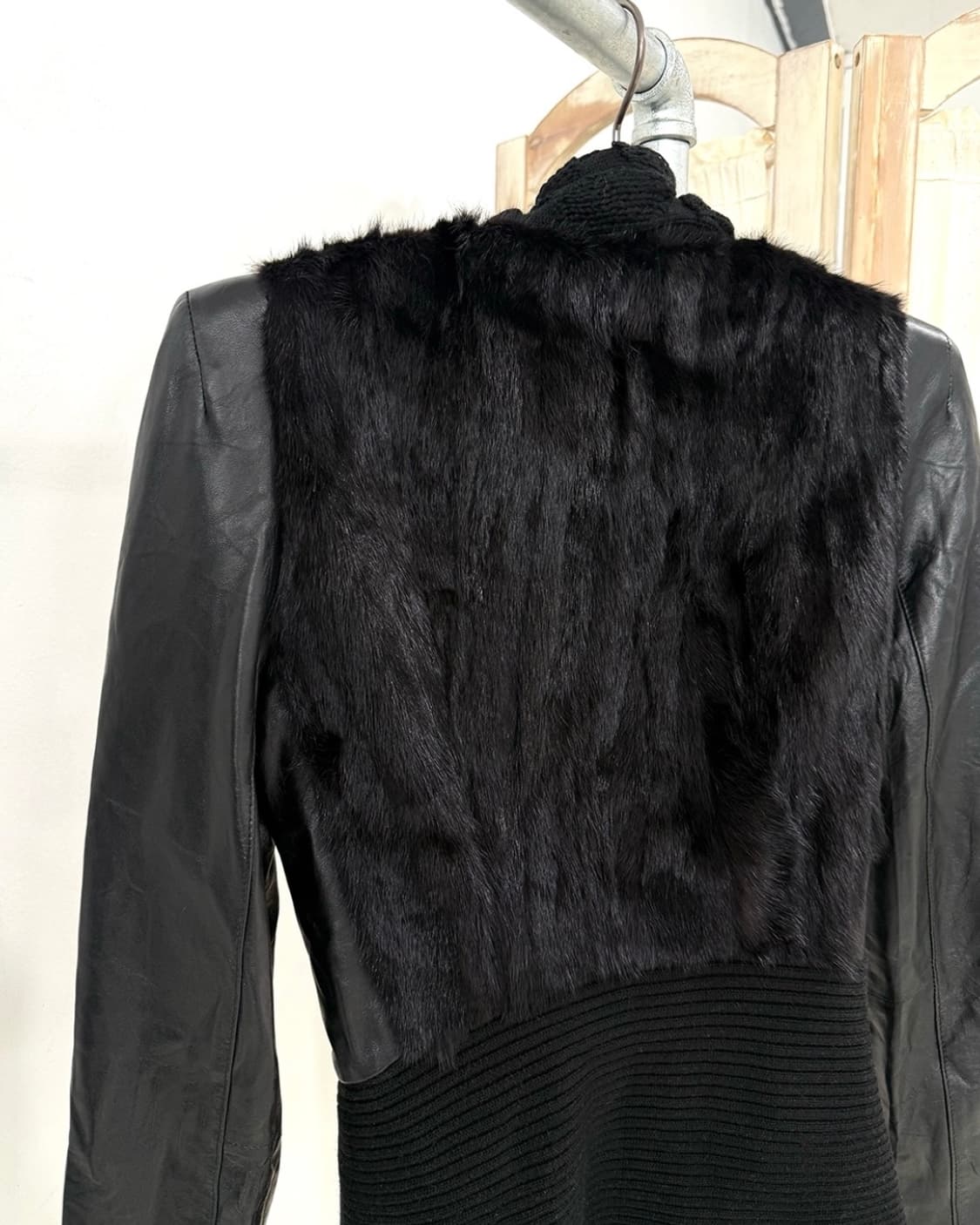 Black Mink Fur–Trimmed Leather Mix Knit  상품이미지10
