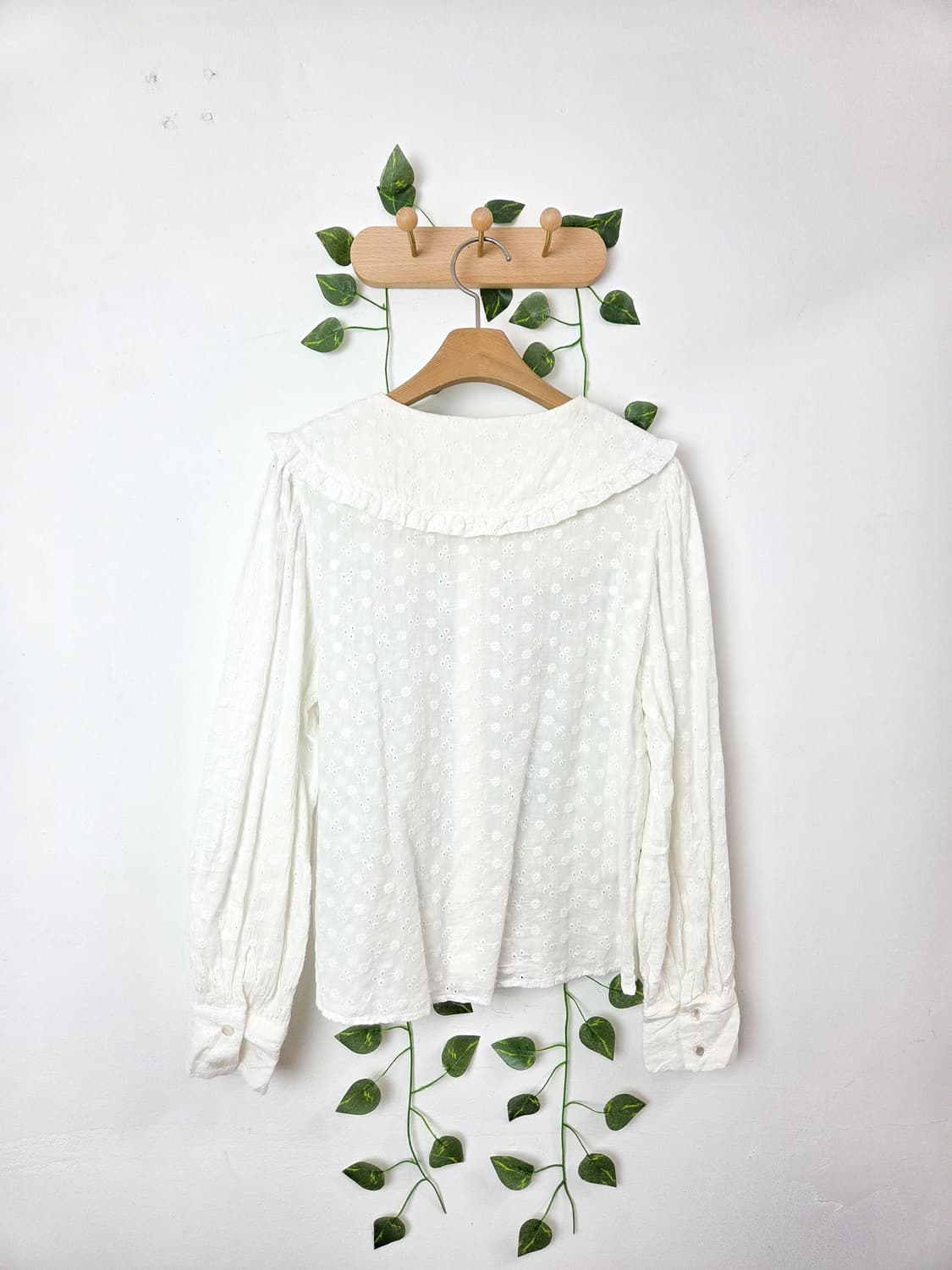 펀칭 빅카라 블라우스 상품이미지4