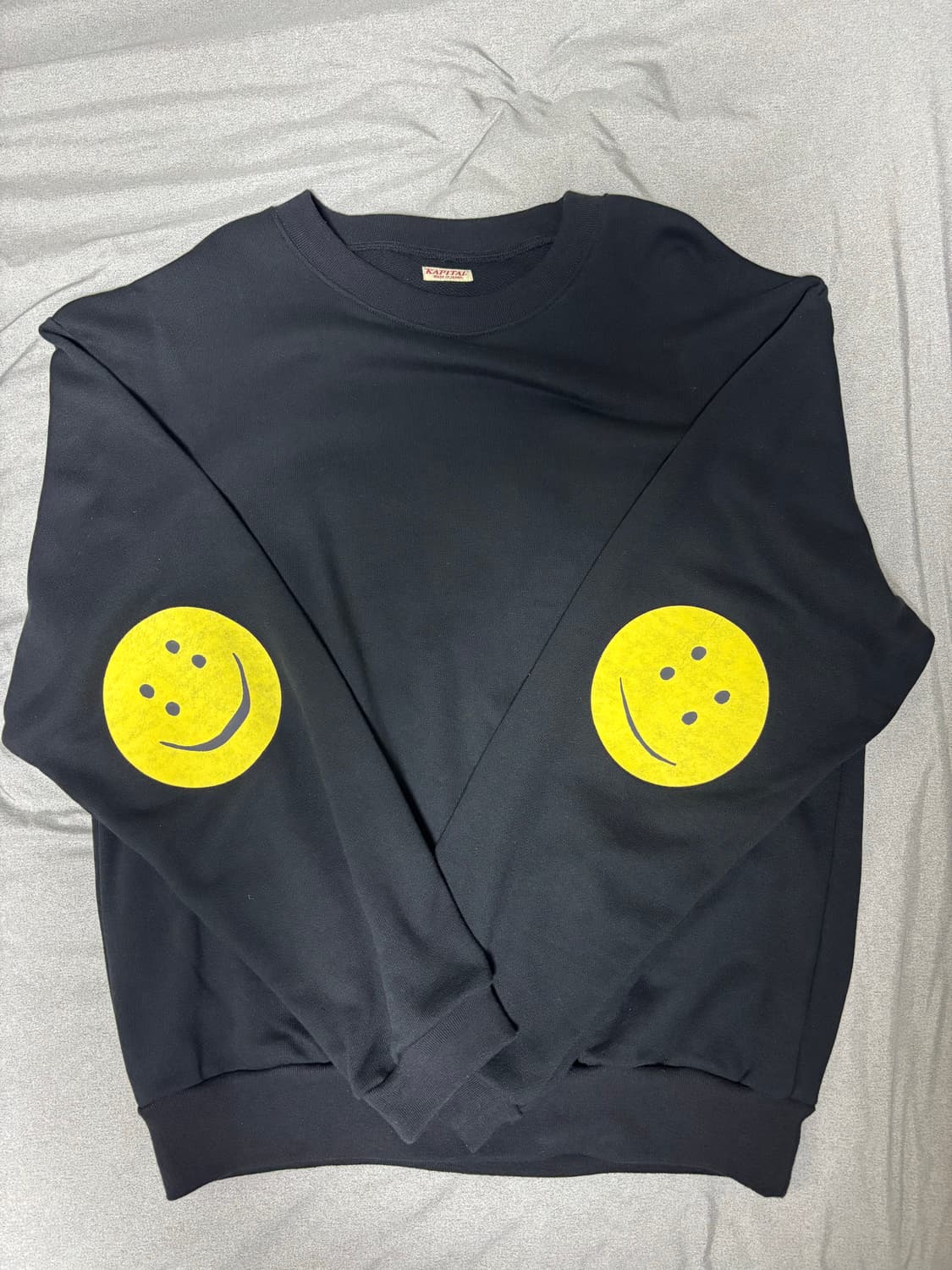 캐피탈 스마일 스웻셔츠 (맨투맨), 쇼핑백 포함 상품이미지1