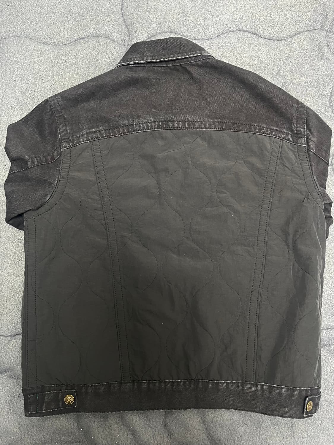 [L] 트루릴리전 흑청 데님 트러커 자켓 상품이미지5