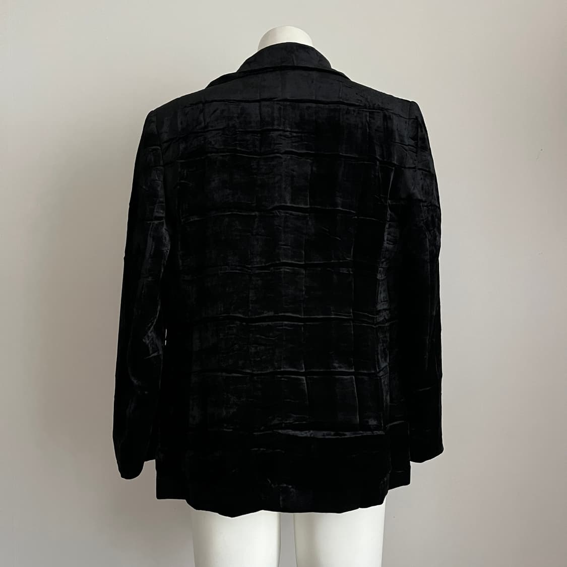 issey miyake pleated velvet blazer 상품이미지6