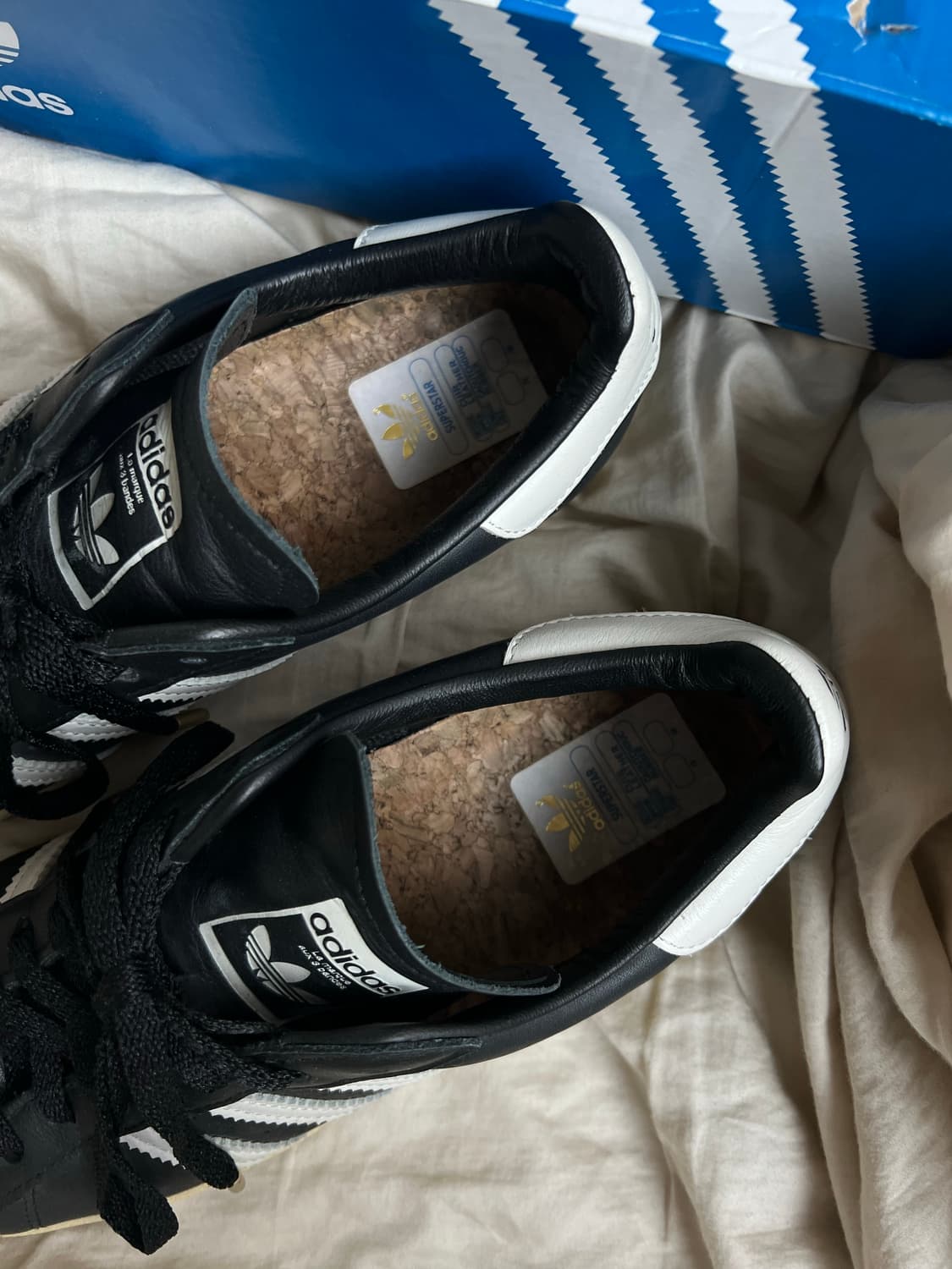 (270)아디다스 슈퍼스타 프리미엄 블랙 상품이미지3