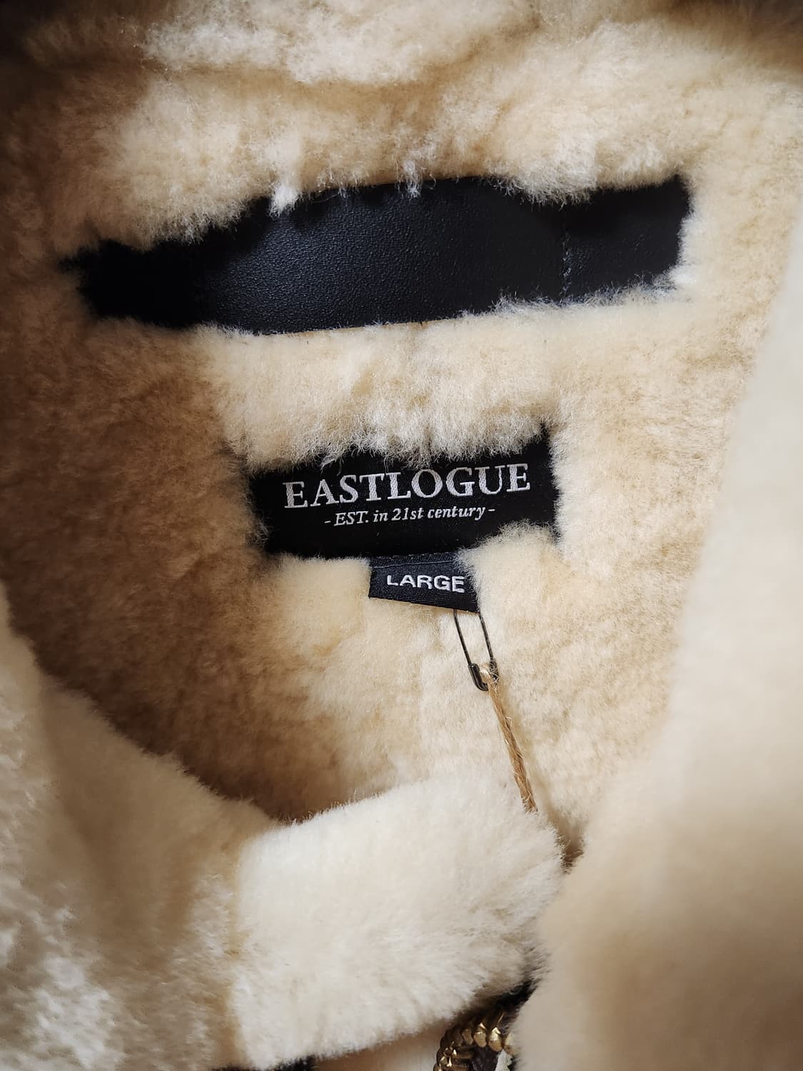 이스트로그 카키색 무스탕 L 상품이미지3