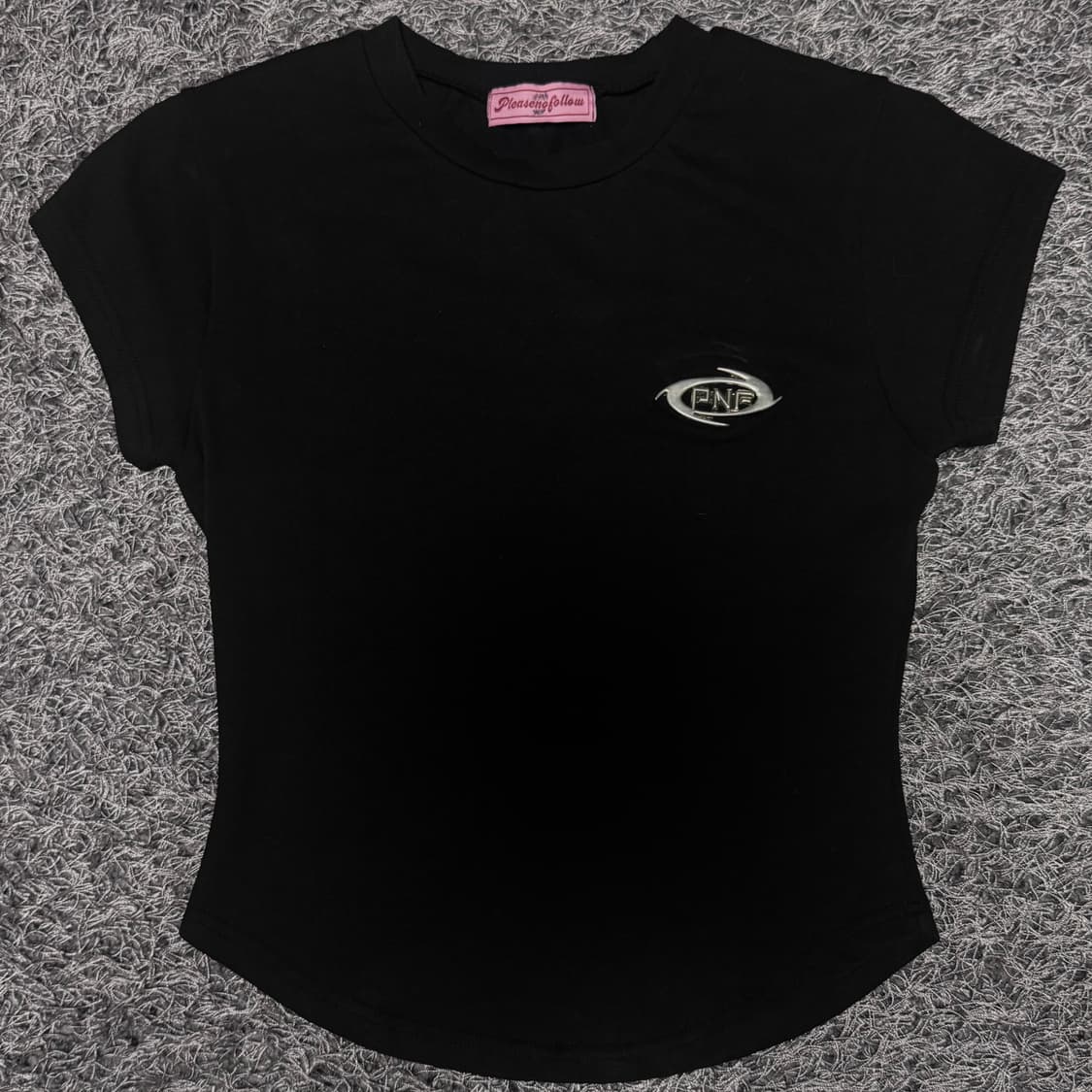 플리즈노팔로우 플노팔 엠블럼 반팔티 블랙 상품이미지2