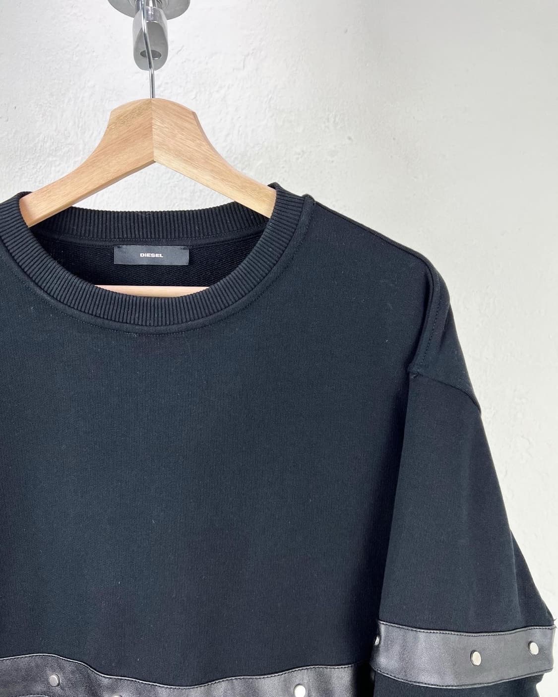 디젤 블랙 세퍼레이트 코튼 스웻셔츠 상품이미지2