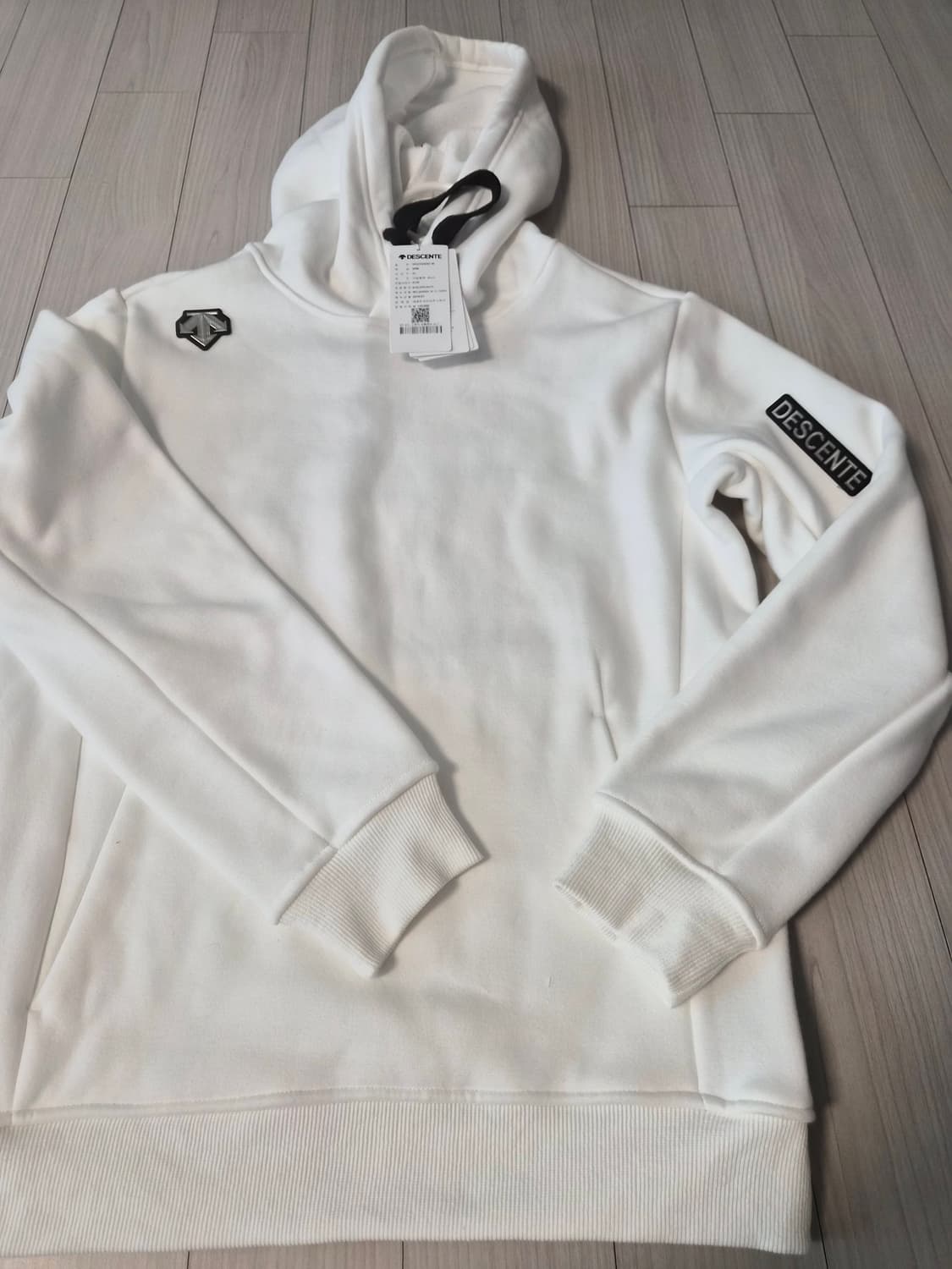 새상품택포 데상트 남녀공용 로고 포인트 후드티 85사이즈 상품이미지1