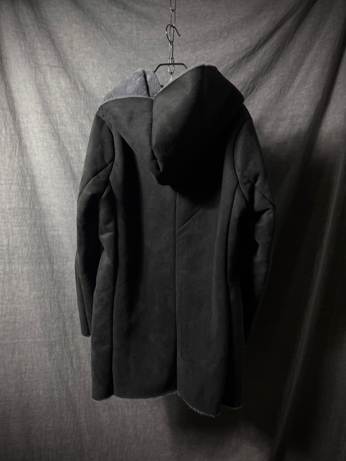 NO ID. Asymmetric Shearling Hooded Coat 상품이미지6