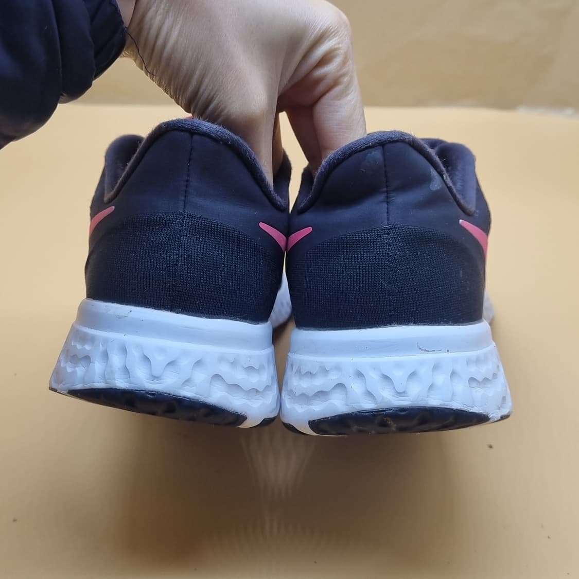 나이키 레볼루션5 운동화245  상품이미지4