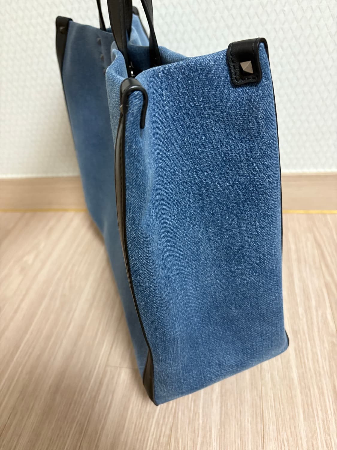 발렌티노 데님 캔버스 토트백 상품이미지4