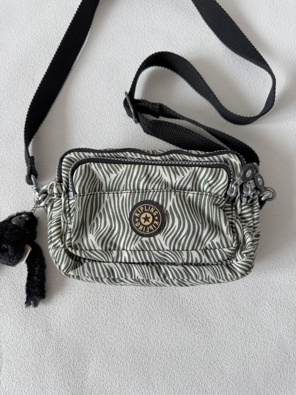 키플링(Kipling) 지브라 미니 크로스백 상품이미지2