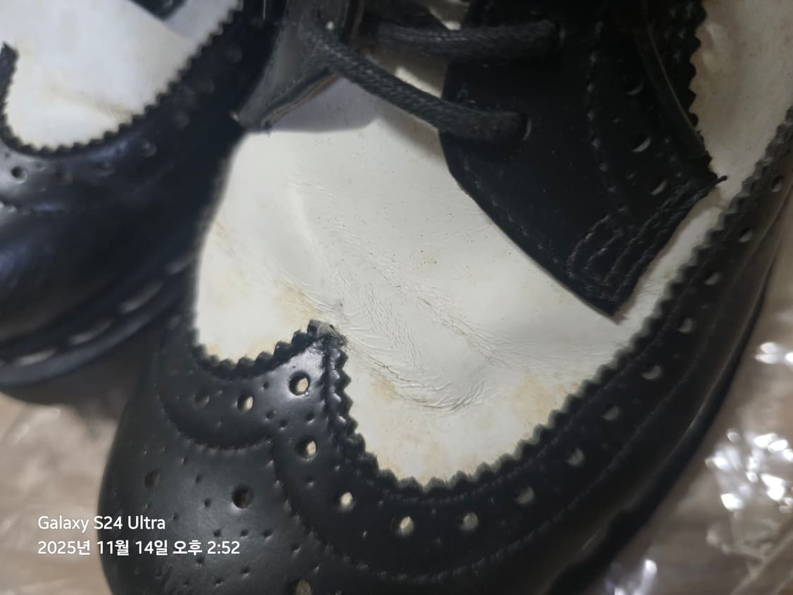 닥터마틴 10458 미키마우스  235/uk4 판매 상품이미지7