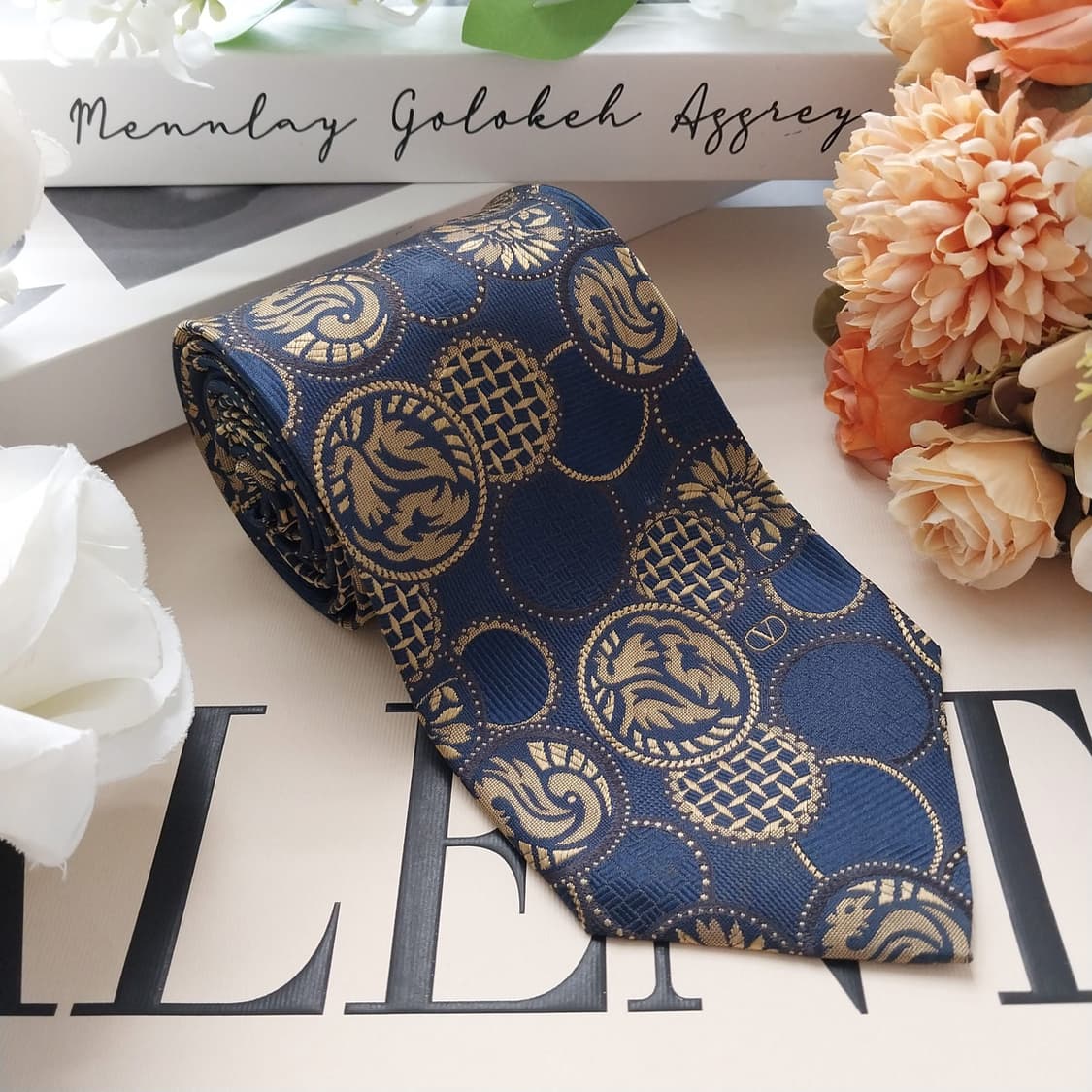 발렌티노 실크 네이비 자카드 넥타이 8.9cm A~B등급 k2449
 상품이미지3