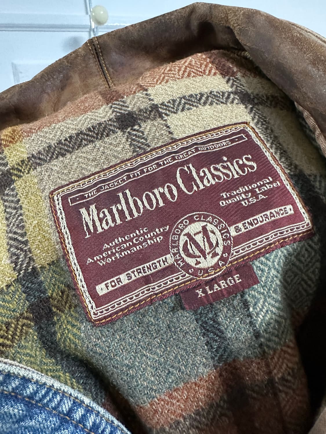 말보로클래식 레더 카라 데님 트러커자켓 상품이미지4