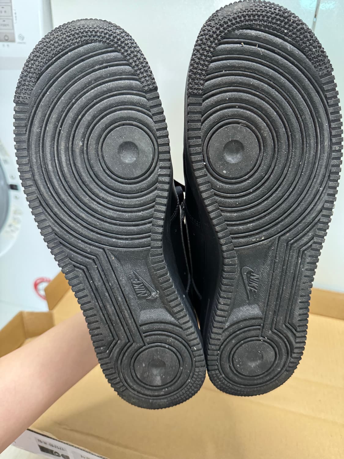 나이키 에어포스1 프레쉬 블랙 280 상품이미지4