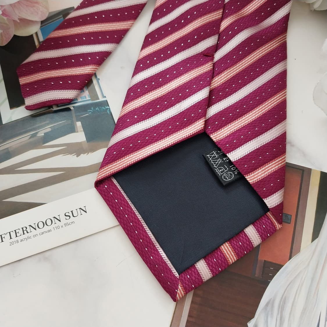 아쿠아스큐텀 실크 버건디 스트라이프 넥타이 9cm A+등급 K1127
 상품이미지7