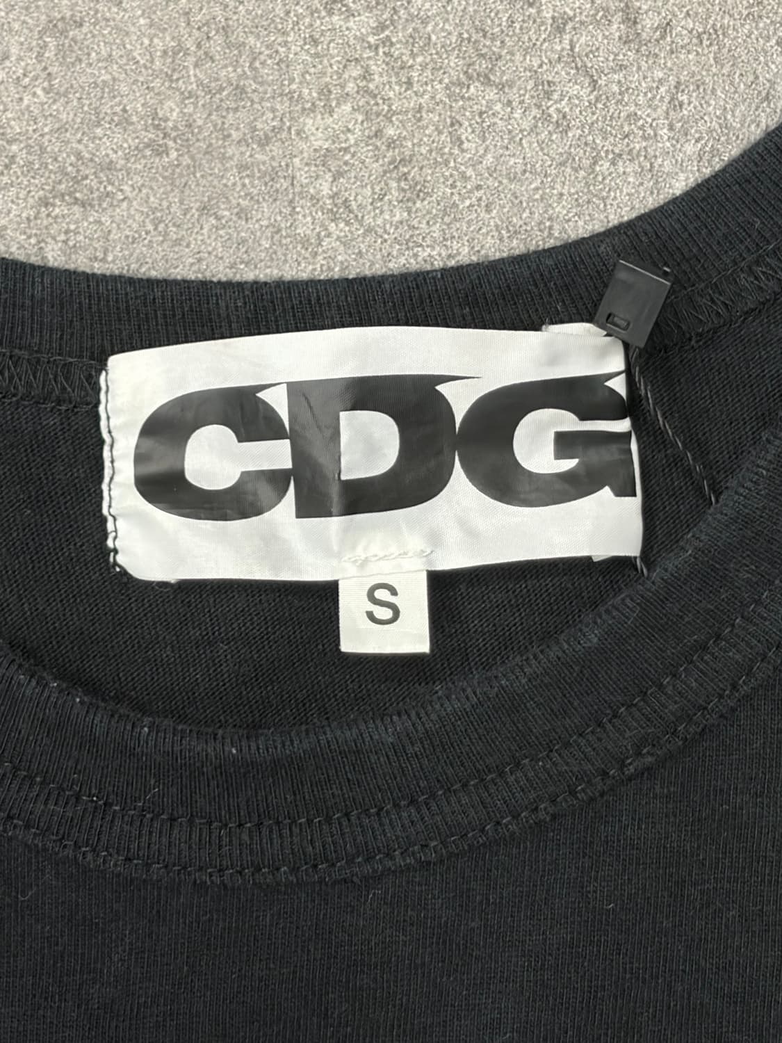 꼼데가르송 CDG 블랙 반팔 티셔츠 상품이미지6